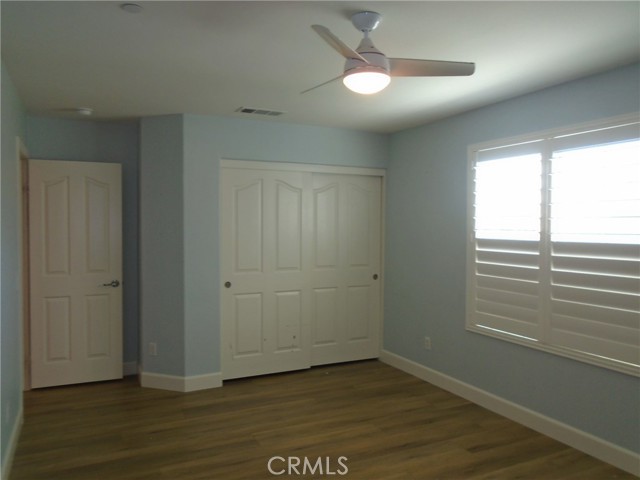 4081 Chamomile Court, San Bernardino CA: https://media.crmls.org/medias/dab8b9de-91e3-4a62-8531-a170073528eb.jpg