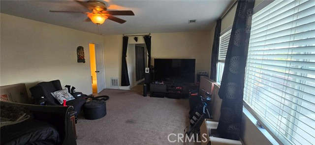 53199 Iceberg Street, Lake Elsinore CA: https://media.crmls.org/medias/dabaf7ce-75cf-49aa-bb73-8ffc2e0e8051.jpg