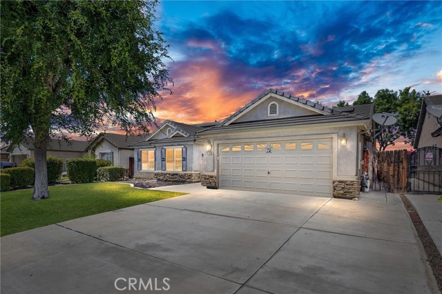 12200 Verdelho Avenue, Bakersfield CA: https://media.crmls.org/medias/dabbd2fd-713f-4c65-9170-1d73494374a4.jpg