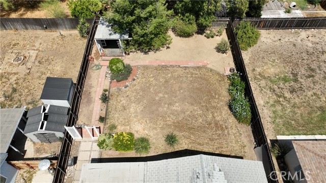 134 N Woodlake Street, Lake Elsinore CA: https://media.crmls.org/medias/dabc01a4-dbdf-4b6c-b8c3-4f29637601fb.jpg