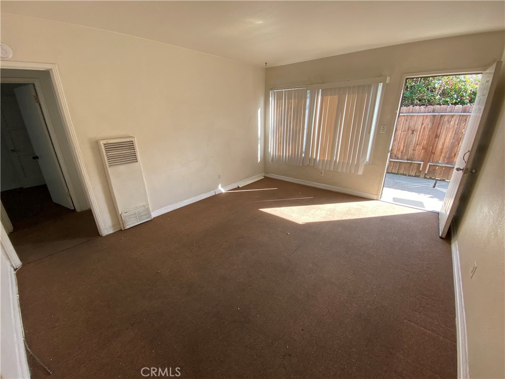 903 Cerritos Avenue B