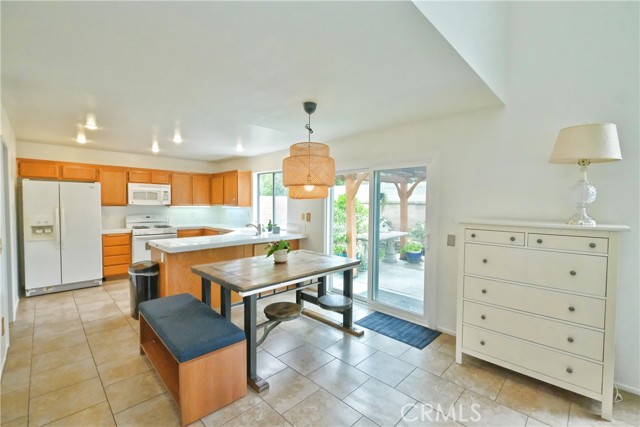 Detail Gallery Image 10 of 31 For 1778 Rockview Way, Pomona,  CA 91766 - 3 Beds | 3 Baths