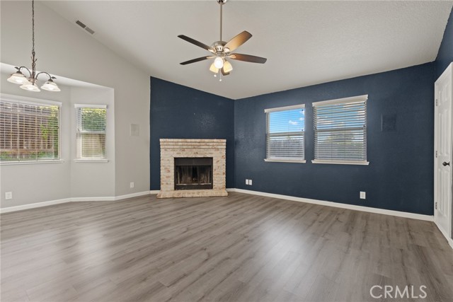Detail Gallery Image 13 of 32 For 2641 Lakewest Dr, Chico,  CA 95928 - 4 Beds | 2/1 Baths
