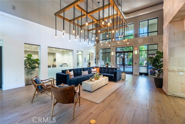 24595 Town Center Drive, Valencia CA: https://media.crmls.org/medias/dabcc3cd-726a-484c-89bf-92ed7455e6f3.jpg