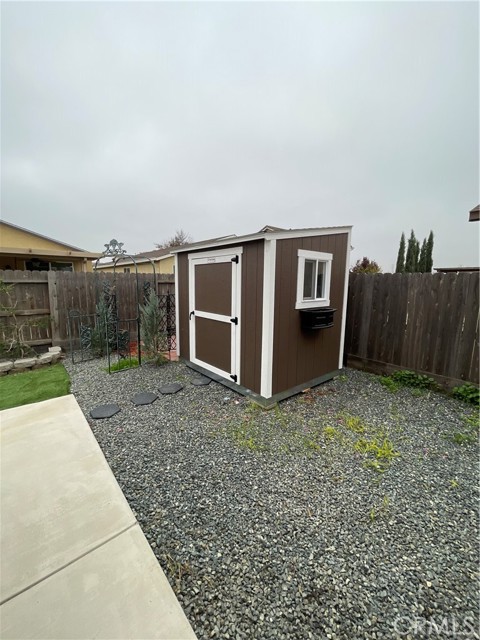 Detail Gallery Image 7 of 11 For 1478 Woodbury Ct, Merced,  CA 95348 - 3 Beds | 2 Baths