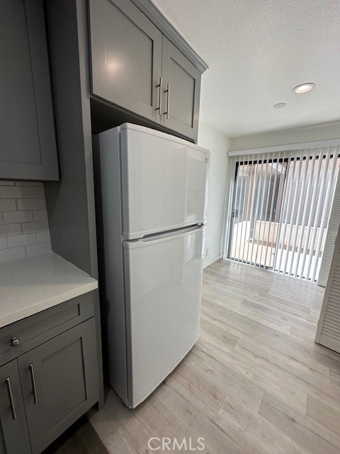 Detail Gallery Image 9 of 26 For 336 W California Ave #105,  Glendale,  CA 91203 - 2 Beds | 2 Baths