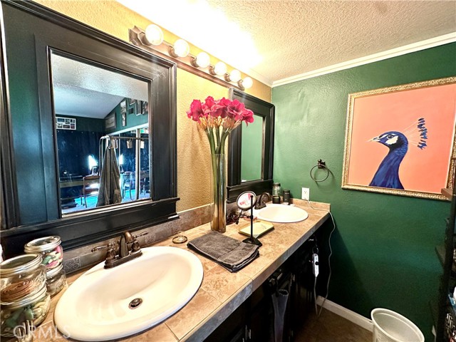 Detail Gallery Image 19 of 32 For 1142 Brentwood, Rialto,  CA 92376 - 4 Beds | 3 Baths