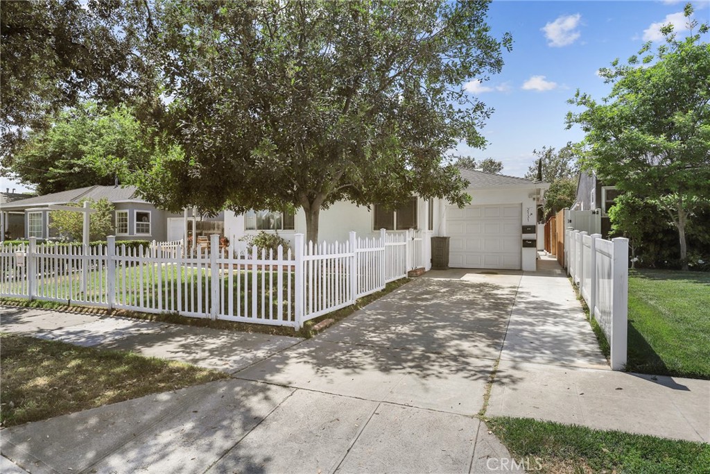 2129 N Pepper StreetBurbank img 13