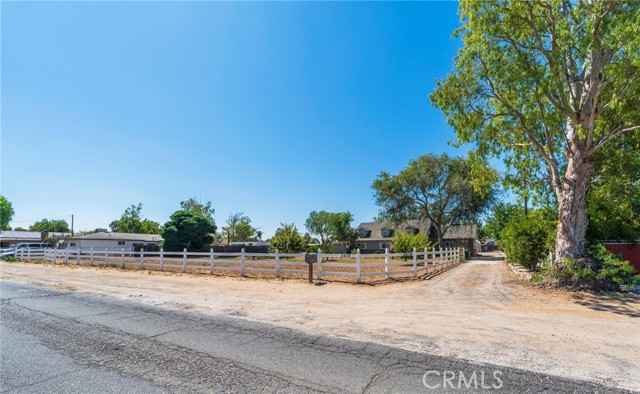2878 2nd Street, Norco CA: https://media.crmls.org/medias/dabf7107-c691-41bd-b76f-129f2c0d77b5.jpg
