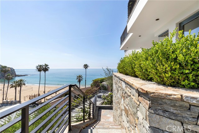 86 Emerald Bay, Laguna Beach CA: https://media.crmls.org/medias/dabfd228-7d96-415f-9da5-8898d308268a.jpg