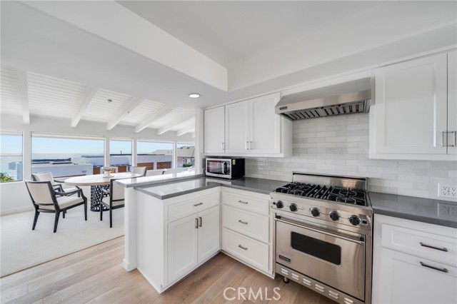 2664 Victoria Drive, Laguna Beach CA: https://media.crmls.org/medias/dac01b63-31db-4d8c-b688-73a9bcab885a.jpg