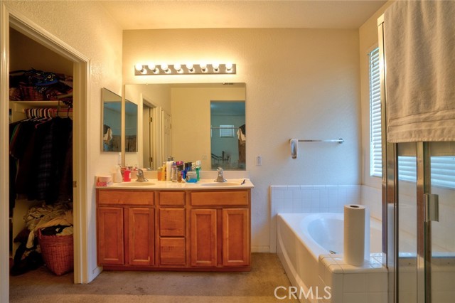Detail Gallery Image 14 of 20 For 1431 Capitola Ct, Merced,  CA 95348 - 4 Beds | 2 Baths