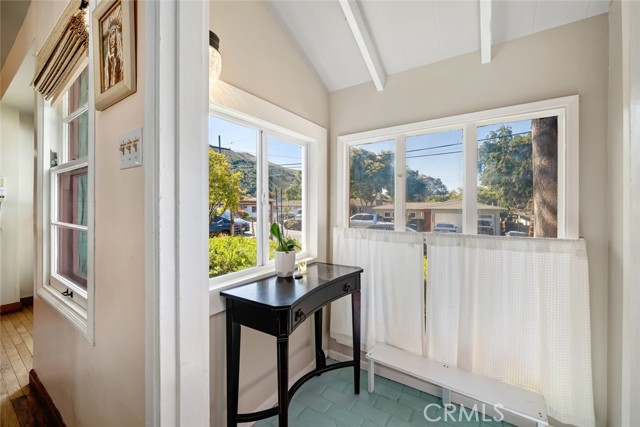 Detail Gallery Image 9 of 45 For 2048 Hope St, San Luis Obispo,  CA 93405 - 3 Beds | 2 Baths
