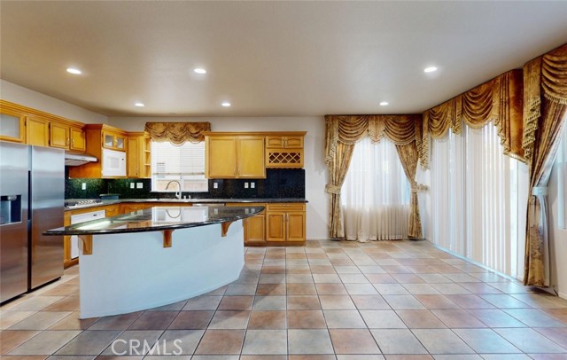 Detail Gallery Image 9 of 40 For 19 Sorbonne, Westminster,  CA 92683 - 5 Beds | 3 Baths