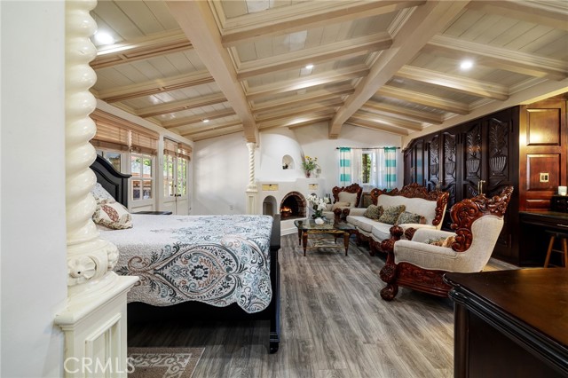 1729 W 51st Place, Los Angeles CA: https://media.crmls.org/medias/dac287c9-4588-453b-aba0-ef9f76ffc58b.jpg