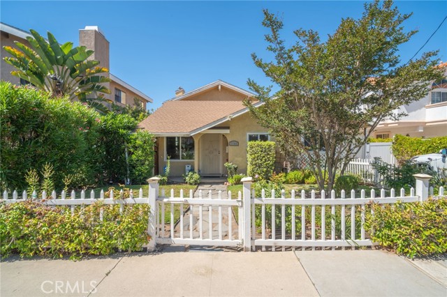 2703 Gates AVE, Redondo Beach CA: https://media.crmls.org/medias/dac2b384-40c3-4fa6-908f-bd94b13ef811.jpg