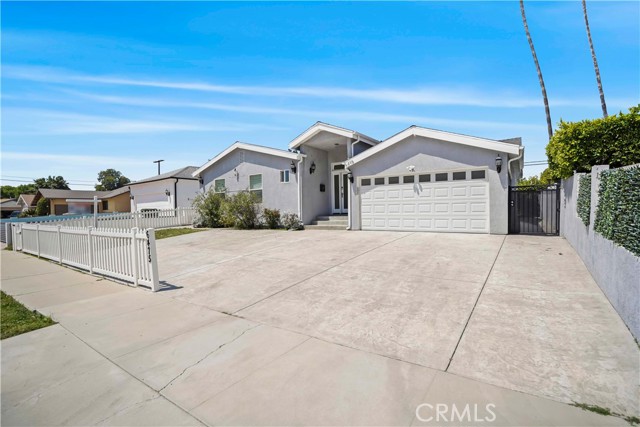 6475 Randi Avenue, Woodland Hills CA: https://media.crmls.org/medias/dac2d806-34fd-415d-bacc-01a247c2c2d9.jpg