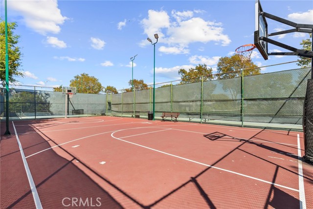 7740 Redlands Street, Playa del Rey CA: https://media.crmls.org/medias/dac2e937-bd7f-476d-b5d5-55d21f34f6ae.jpg