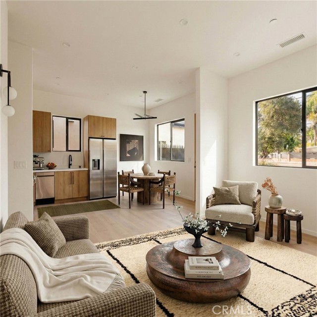 Detail Gallery Image 18 of 28 For 17852 Saticoy St, Reseda,  CA 91335 - – Beds | – Baths