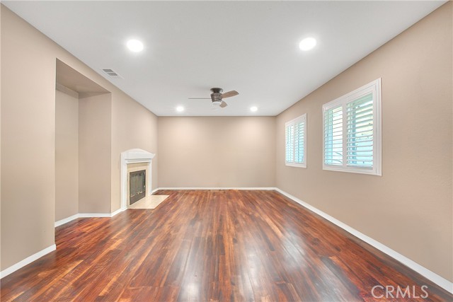 16349 Misty Hill Drive, Chino Hills CA: https://media.crmls.org/medias/dac35b71-b1eb-46a0-9488-132931e6bd76.jpg