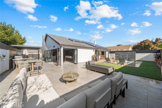 Detail Gallery Image 29 of 42 For 985 Begonia Ave, Costa Mesa,  CA 92626 - 3 Beds | 3 Baths