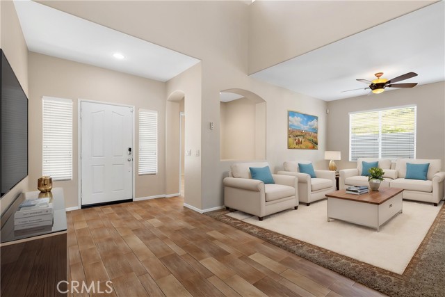 Detail Gallery Image 11 of 48 For 26054 Pine St, Murrieta,  CA 92563 - 5 Beds | 4/1 Baths