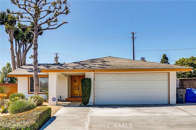 Detail Gallery Image 2 of 41 For 20241 Galway Ave, Carson,  CA 90746 - 4 Beds | 2 Baths