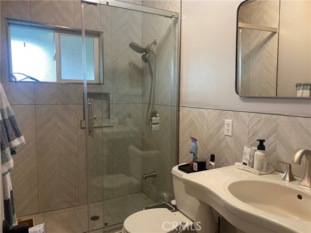 Detail Gallery Image 13 of 19 For 1776 San Bernardino Ave, Pomona,  CA 91767 - 4 Beds | 2 Baths