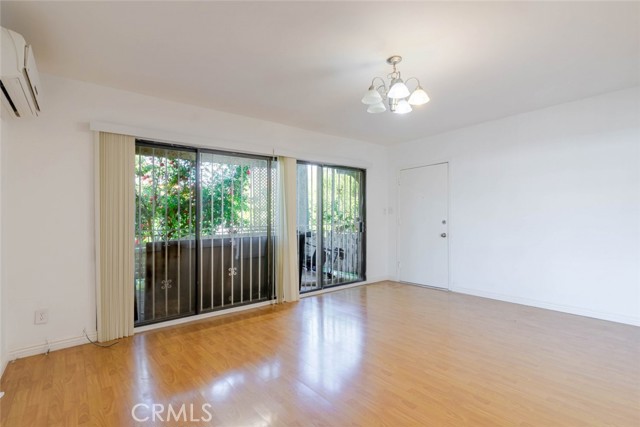 Detail Gallery Image 9 of 32 For 1716 3/4 Winona Bld, Los Angeles,  CA 90027 - 2 Beds | 2 Baths