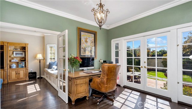 Detail Gallery Image 38 of 69 For 2042 N Ross St, Santa Ana,  CA 92706 - 3 Beds | 2/1 Baths