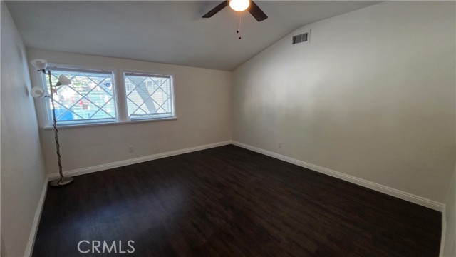 Detail Gallery Image 22 of 27 For 17322 Keswick, Northridge,  CA 91325 - 4 Beds | 2 Baths