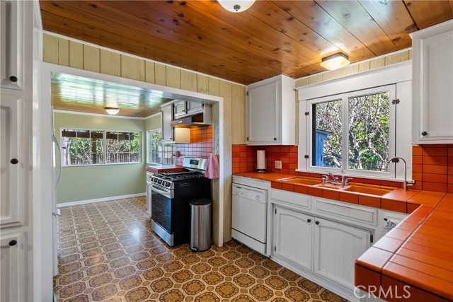 Detail Gallery Image 18 of 63 For 6390 Navajoa, Atascadero,  CA 93422 - 3 Beds | 2 Baths