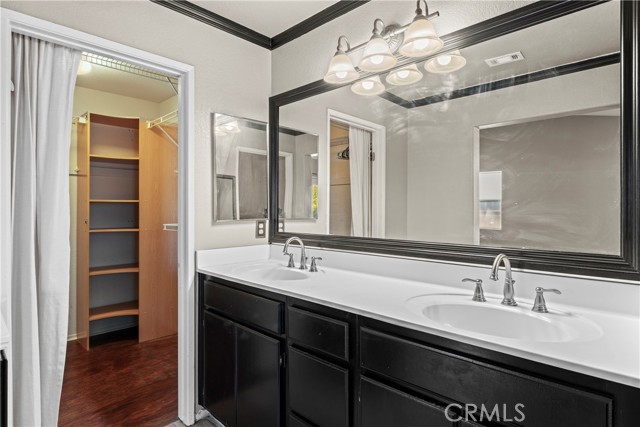 7803 Calle Carrisa Street, Highland CA: https://media.crmls.org/medias/dac5c851-39ab-4ea6-8f99-f1d4ca9cd817.jpg