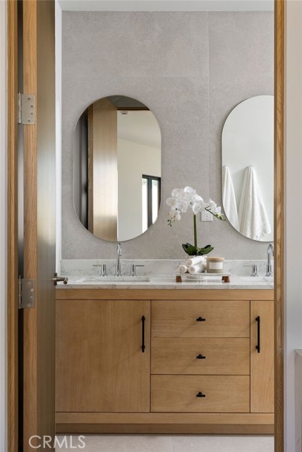 Detail Gallery Image 52 of 54 For 2619 S Rimpau Blvd, Los Angeles,  CA 90016 - 4 Beds | 4/1 Baths