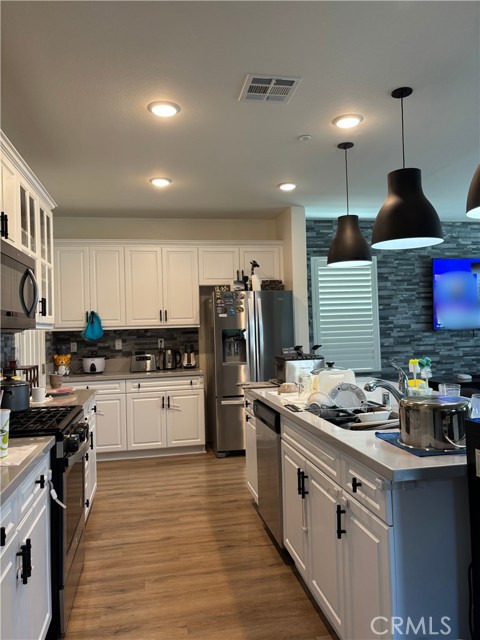 24657 Rockston Drive, Corona CA: https://media.crmls.org/medias/dac73551-60eb-42ae-9341-2d10afa33276.jpg