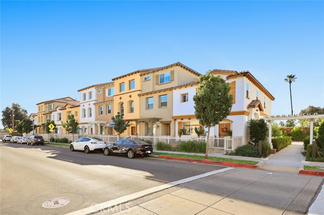 Detail Gallery Image 35 of 42 For 317 N Fenimore Ave, Azusa,  CA 91702 - 3 Beds | 2/1 Baths