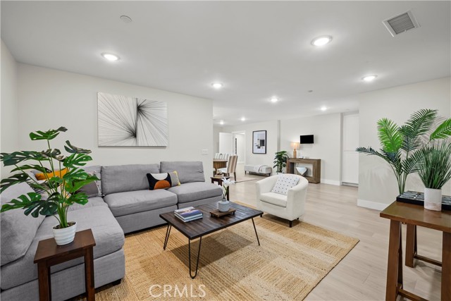 16360 Parthenia photo 12