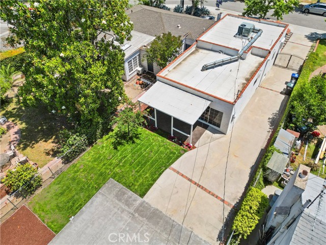 1715 Glorietta Avenue, Glendale CA: https://media.crmls.org/medias/dac890b3-4699-4808-8529-ab7dcb8e9e46.jpg