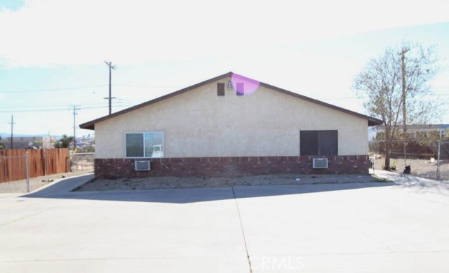 16315 Juniper Street, Hesperia CA: https://media.crmls.org/medias/dac91ecf-945f-4d02-b411-d8f43f6e1681.jpg