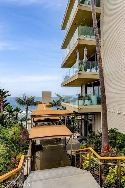 31755 Coast Hwy., Laguna Beach CA: https://media.crmls.org/medias/dac94f69-6a22-4025-88db-34631f518f65.jpg