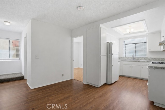 Detail Gallery Image 9 of 21 For 27657 Ironstone Dr #1,  Canyon Country,  CA 91387 - 3 Beds | 3 Baths