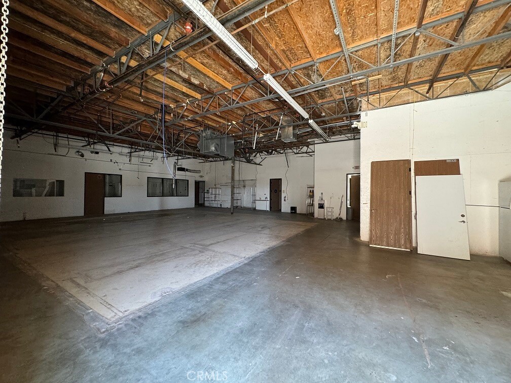 MLS #OC25218219 image #9