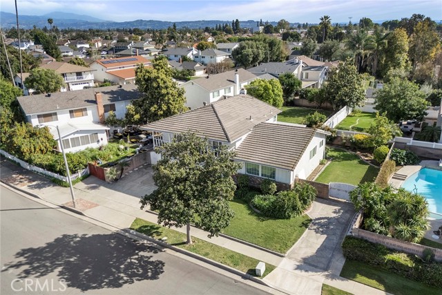 Image 2 of 34 For 408 Somerset Drive