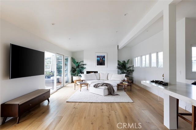 Front Image Thumbnail for CRNP26182959