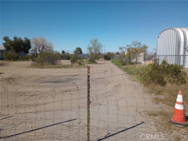 Detail Gallery Image 6 of 28 For 3001 Mcmillan Ln, Phelan,  CA 92372 - 4 Beds | 2 Baths