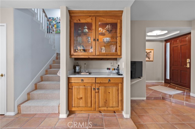 Detail Gallery Image 8 of 25 For 5715 Etiwanda Ave #4,  Tarzana,  CA 91356 - 3 Beds | 3 Baths