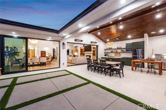 11444 Harrisburg Road, Rossmoor CA: https://media.crmls.org/medias/dacd417a-3f01-428c-896c-e7b5091aa58e.jpg