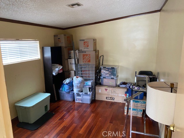 514 W 102nd, Los Angeles CA: https://media.crmls.org/medias/dace3b36-d6da-450a-880d-7258a83ef6f8.jpg