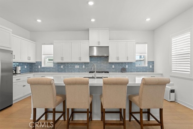 352 Merit, Irvine CA: https://media.crmls.org/medias/dace767d-65eb-4f92-8b0f-b268d19d487d.jpg
