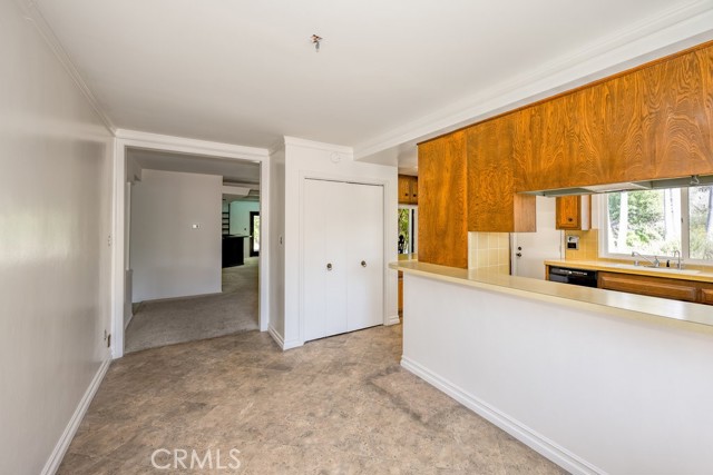 851 Misty Isle Drive, Glendale CA: https://media.crmls.org/medias/dacebf6d-e9b0-4963-8a18-6b8d50988405.jpg